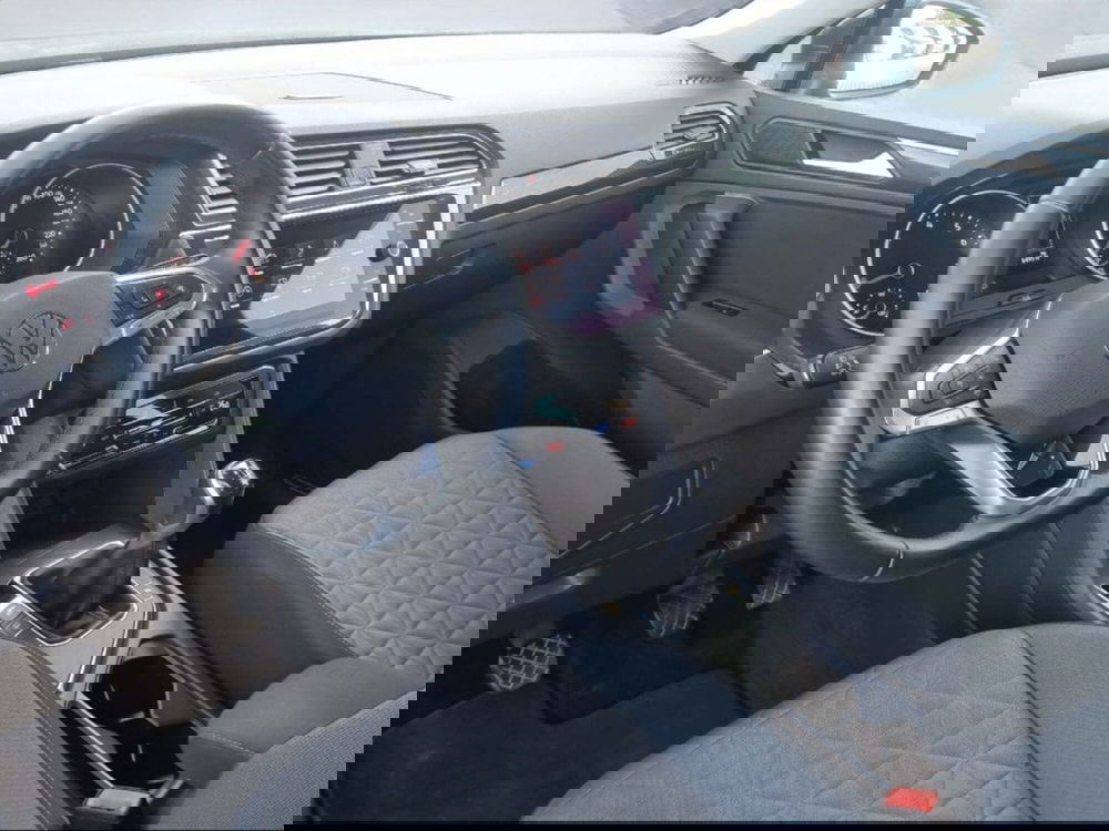 Volkswagen Tiguan usata a Livorno (13)