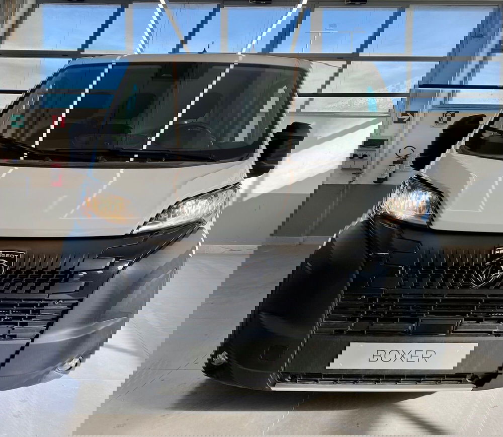 Peugeot Boxer Furgone nuova a Bari (2)