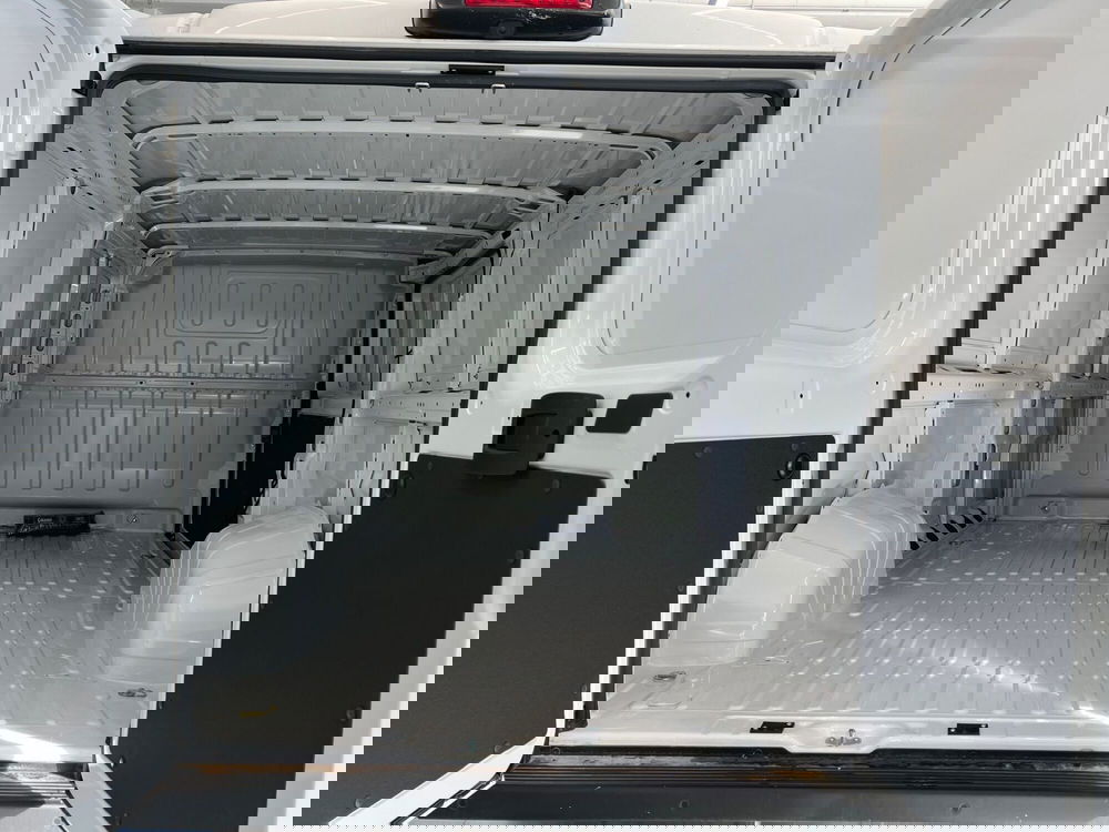 Peugeot Boxer Furgone nuova a Bari (8)