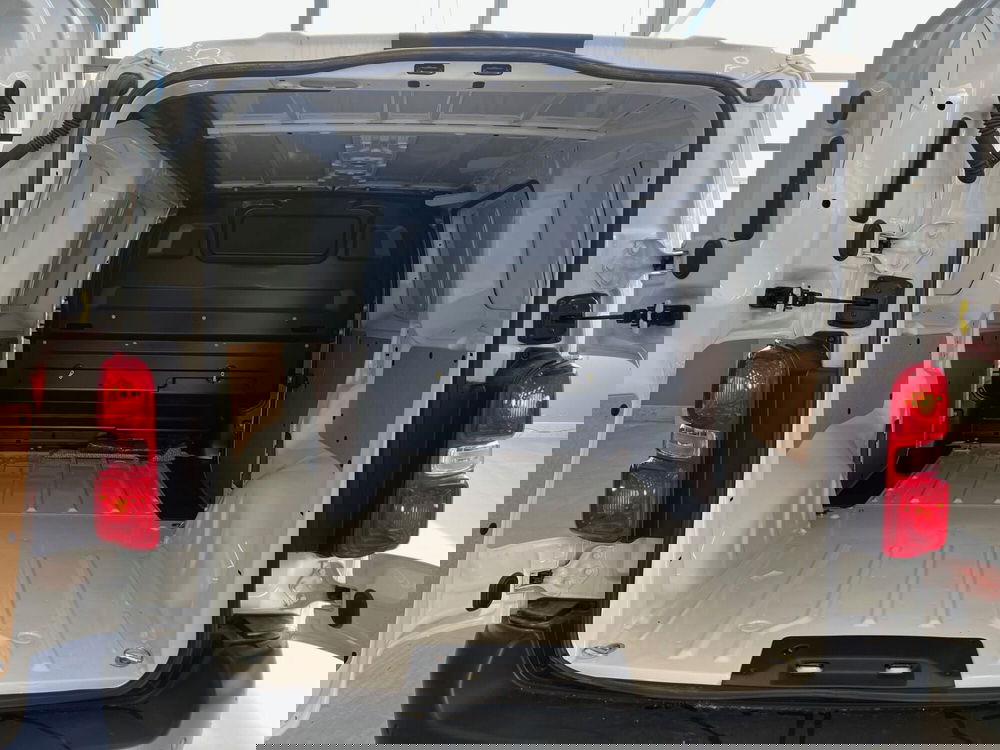 Peugeot Expert Furgone nuova a Bari (10)