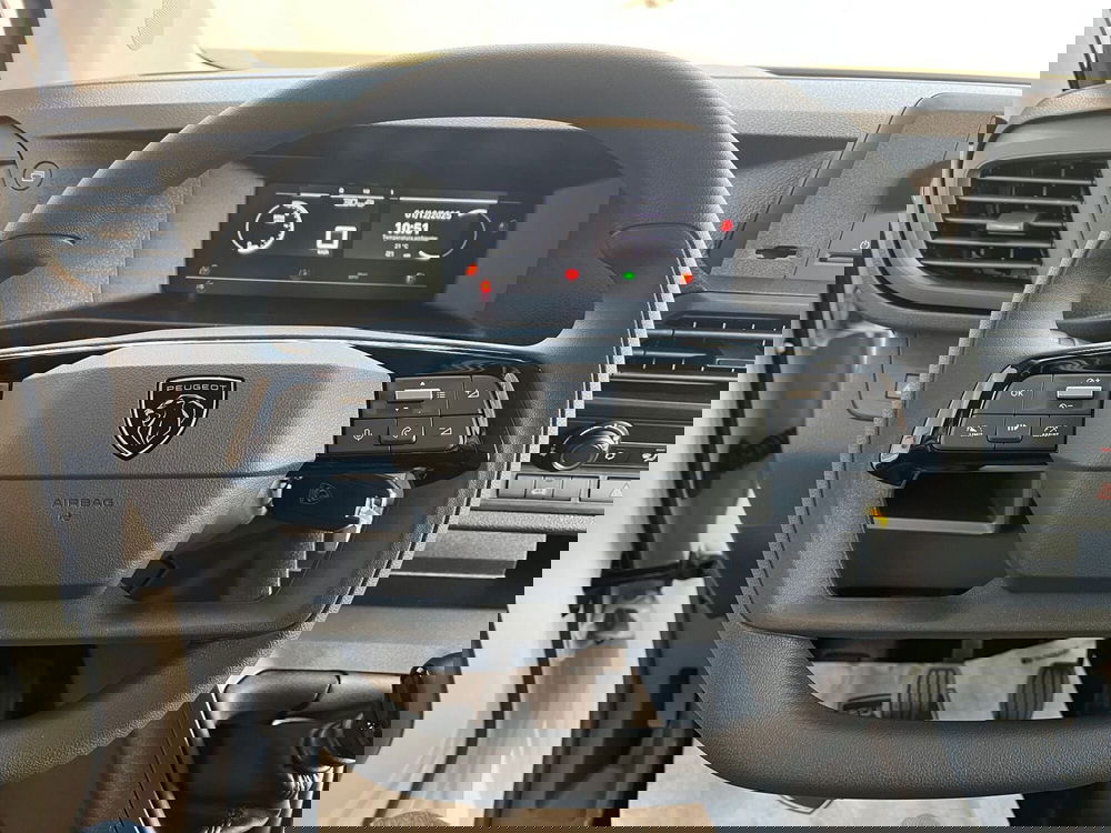 Peugeot Expert Furgone nuova a Bari (16)
