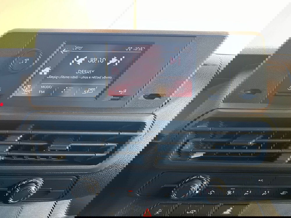 Peugeot Expert Furgone nuova a Bari (20)