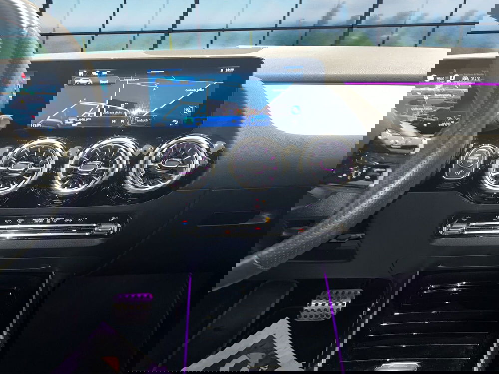 Mercedes-Benz GLA SUV usata a Cosenza (16)