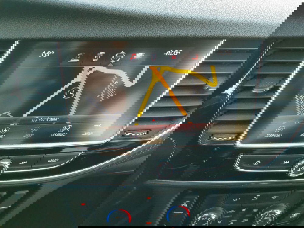 Opel Mokka usata a Taranto (14)