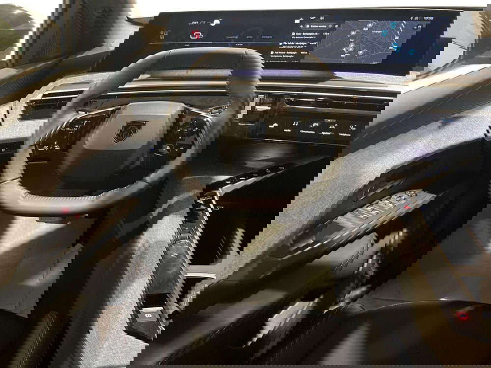 Peugeot 5008 nuova a Salerno (10)