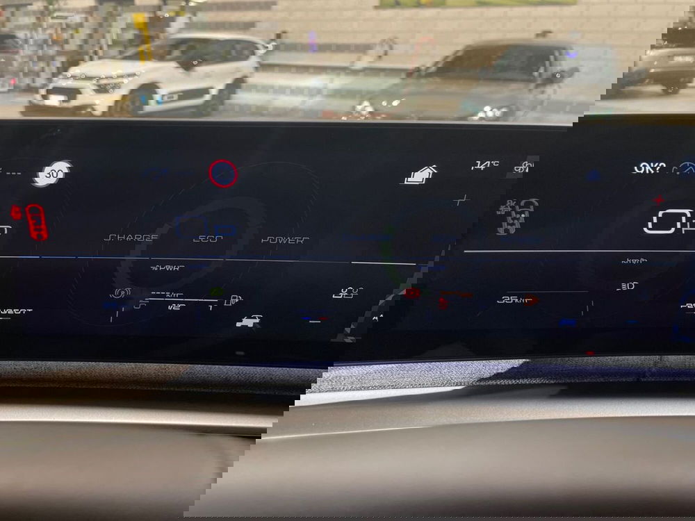 Peugeot 5008 nuova a Salerno (12)