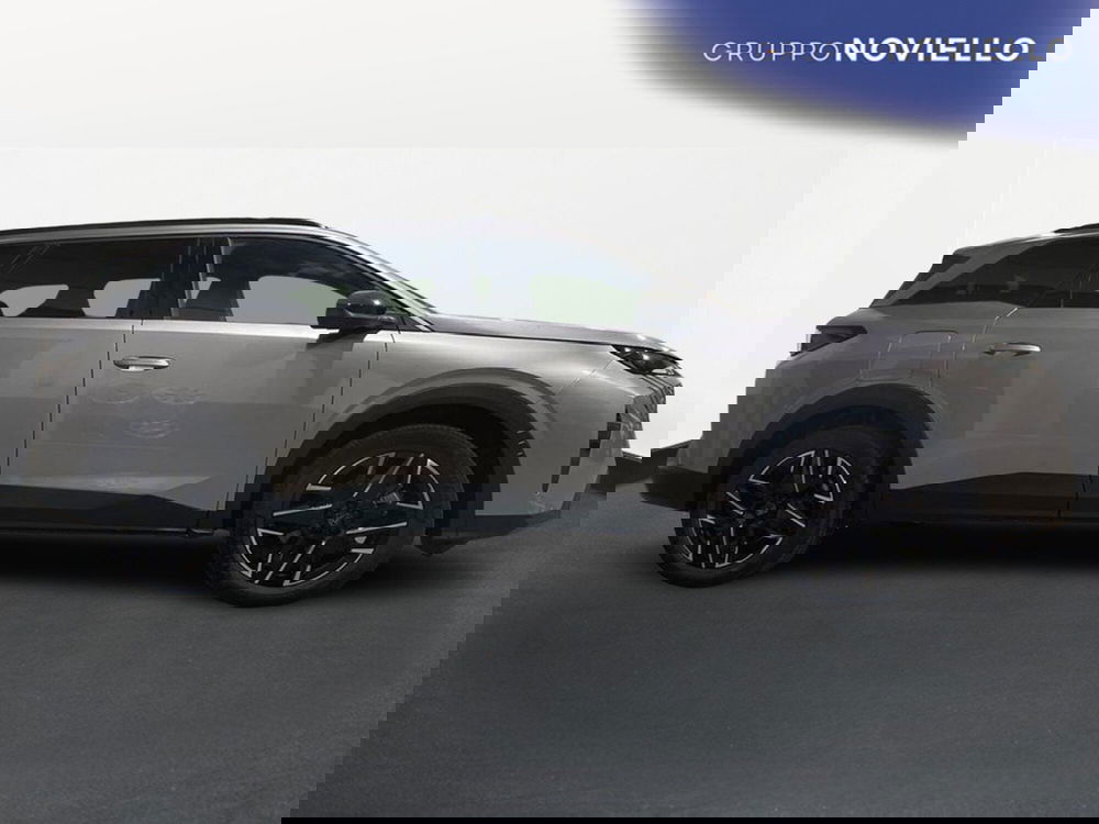 Peugeot 5008 nuova a Salerno (3)