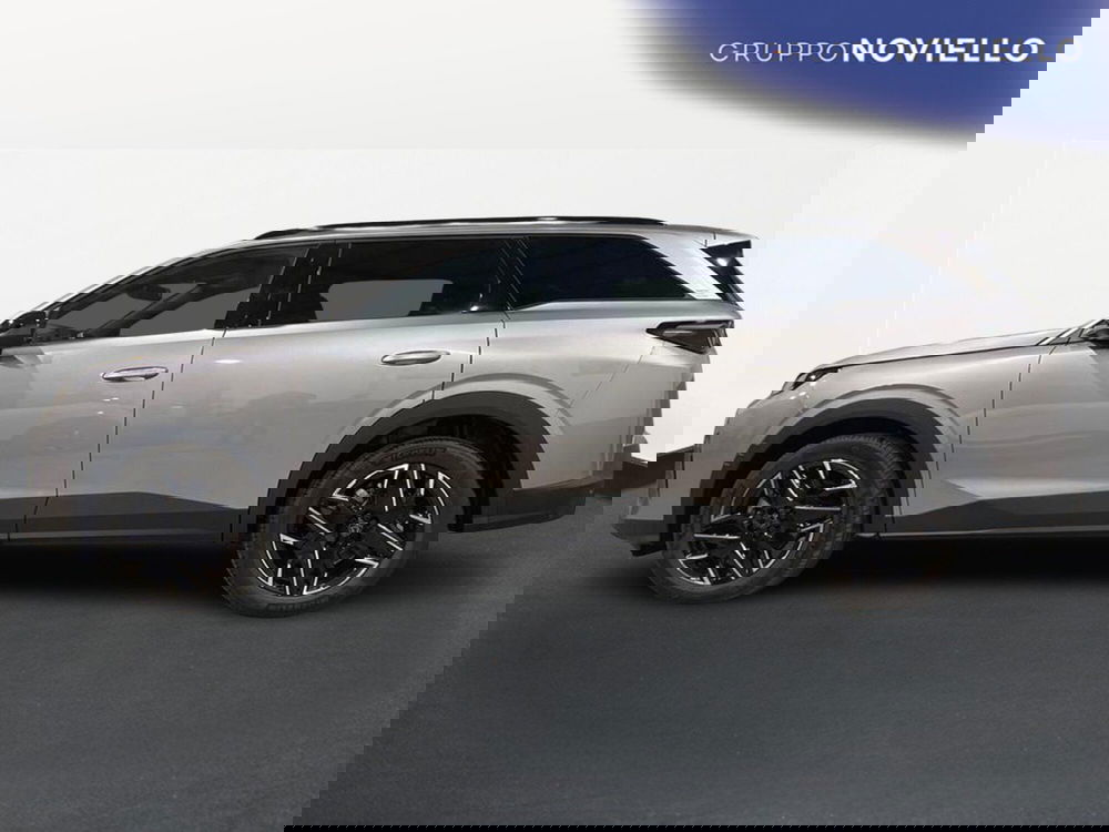 Peugeot 5008 nuova a Salerno (4)