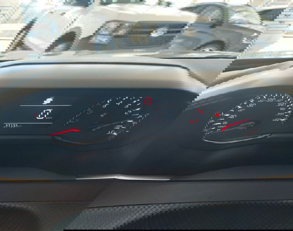 Peugeot 2008 usata a Belluno (9)