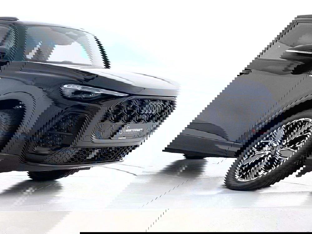 Audi Q5 Sportback nuova a Perugia (10)