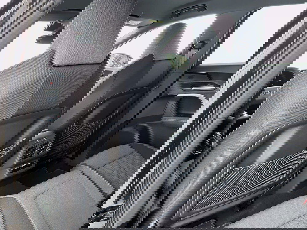 Audi Q5 Sportback nuova a Perugia (17)