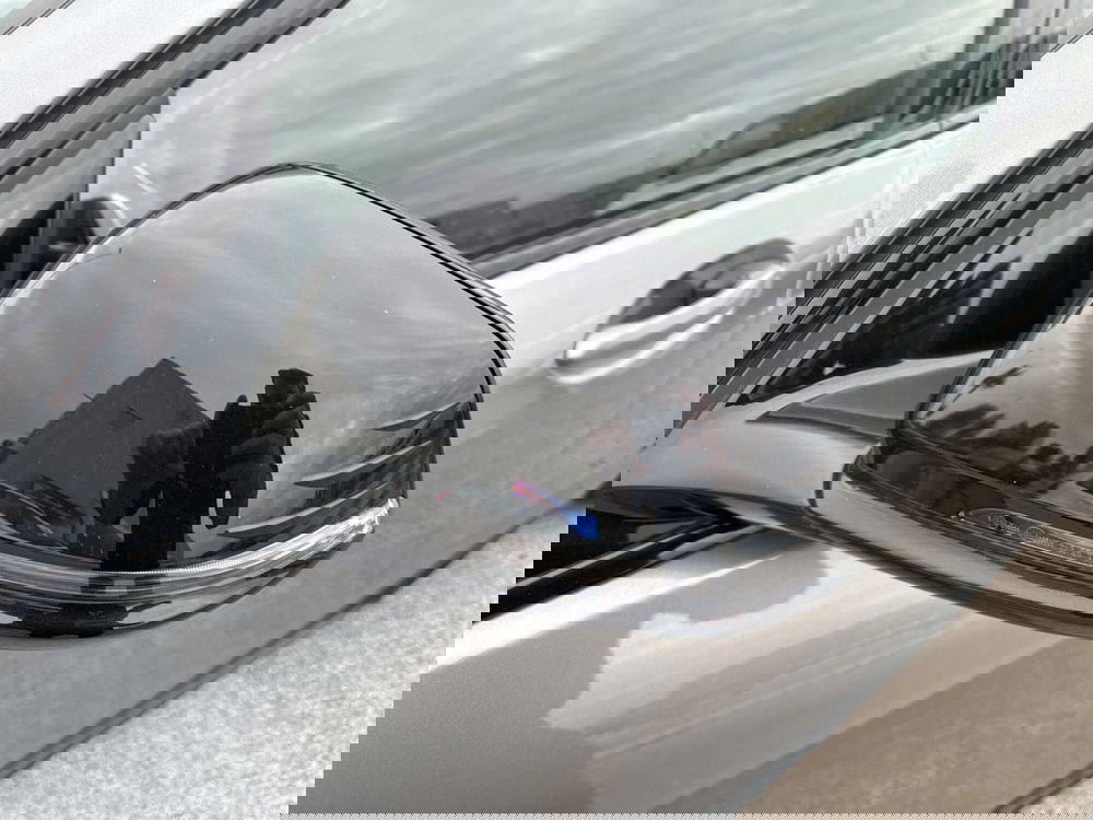 BMW Serie 1 nuova a Caserta (13)