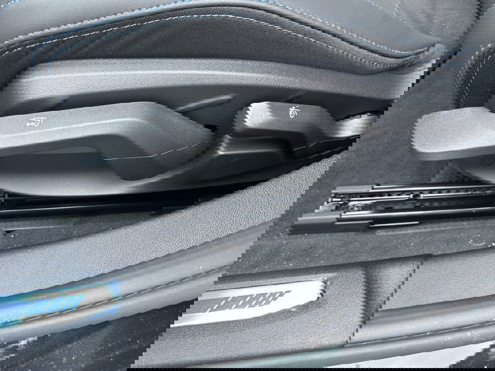 BMW Serie 1 nuova a Caserta (17)