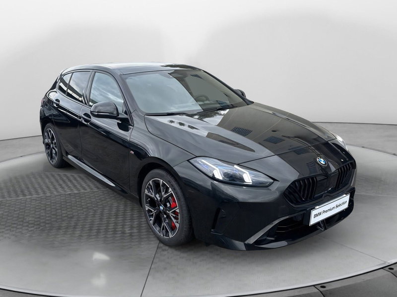 BMW Serie 1 nuova a Caserta (6)