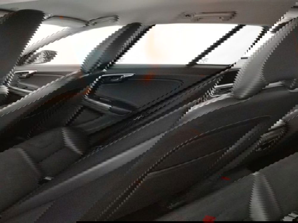 Volvo V60 usata a Modena (9)