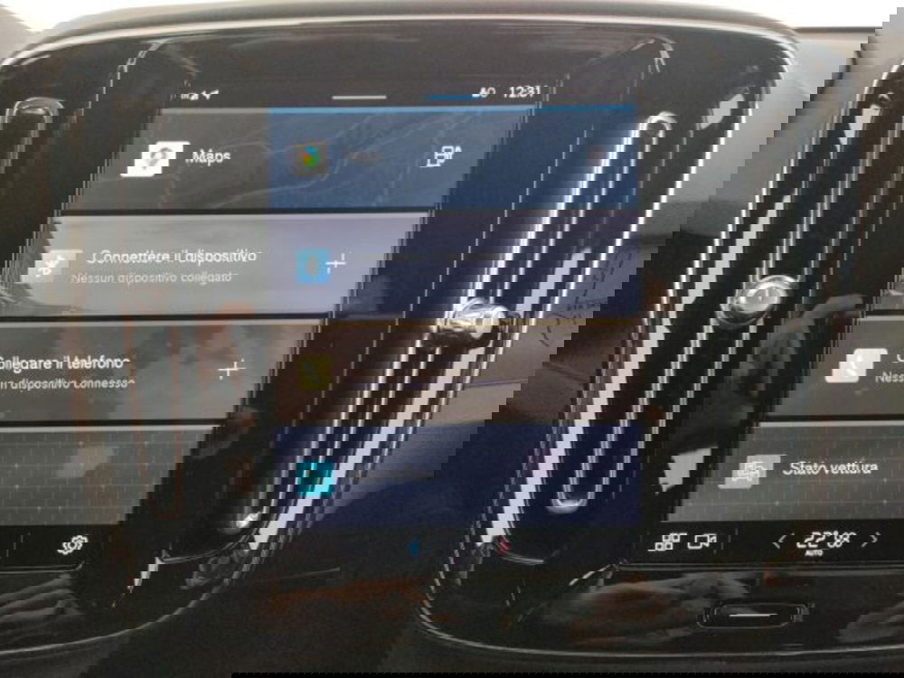 Volvo XC40 nuova a Modena (18)