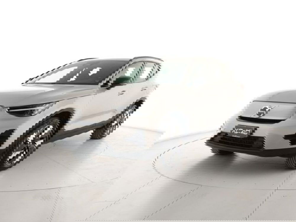 Volvo XC40 nuova a Modena (2)