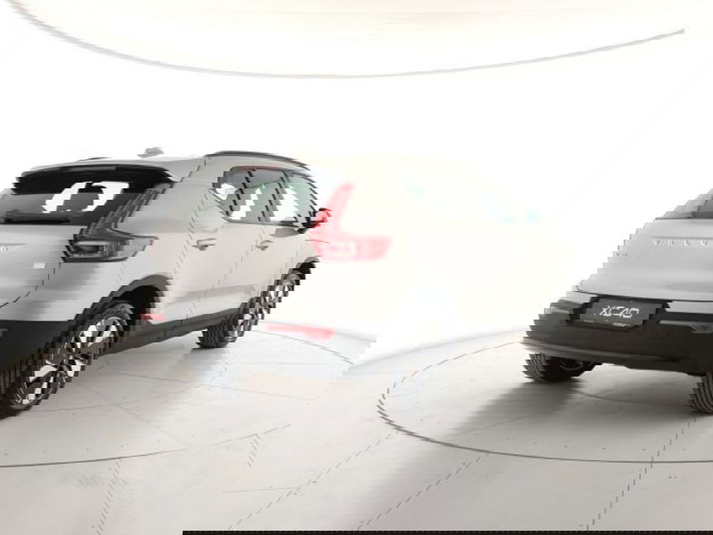 Volvo XC40 nuova a Modena (6)