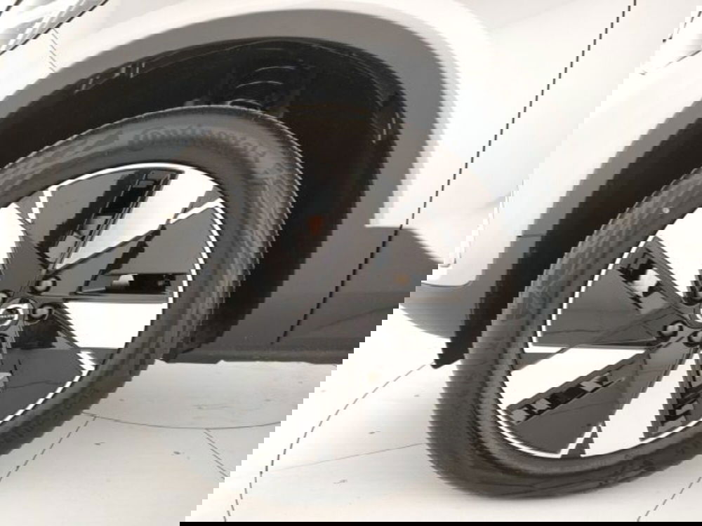 Volvo XC40 nuova a Modena (9)