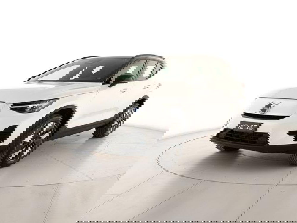 Volvo XC40 nuova a Modena (2)