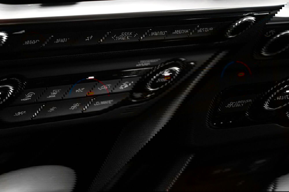 Kia Niro usata a Varese (18)