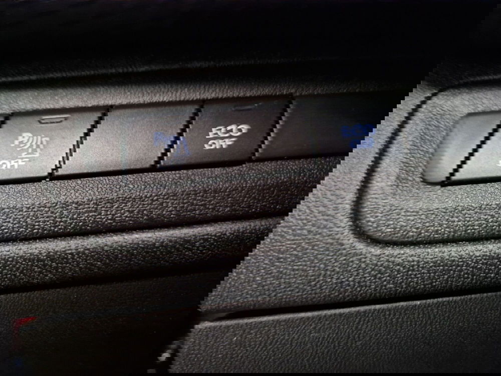 Peugeot 208 usata a Varese (13)