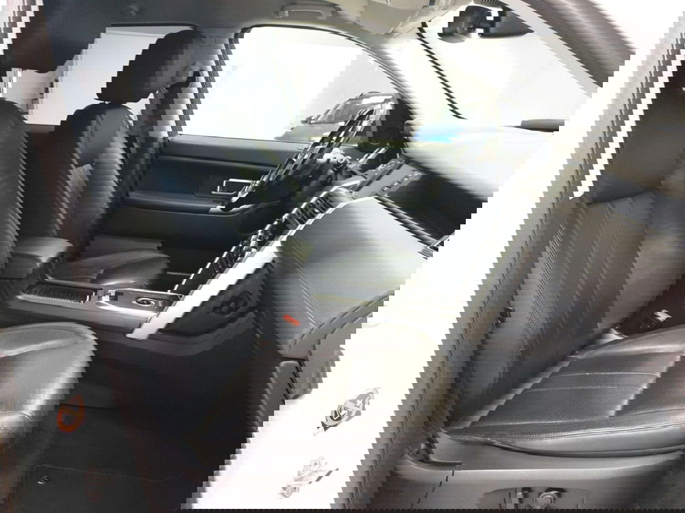 Land Rover Discovery Sport usata a Bologna (8)