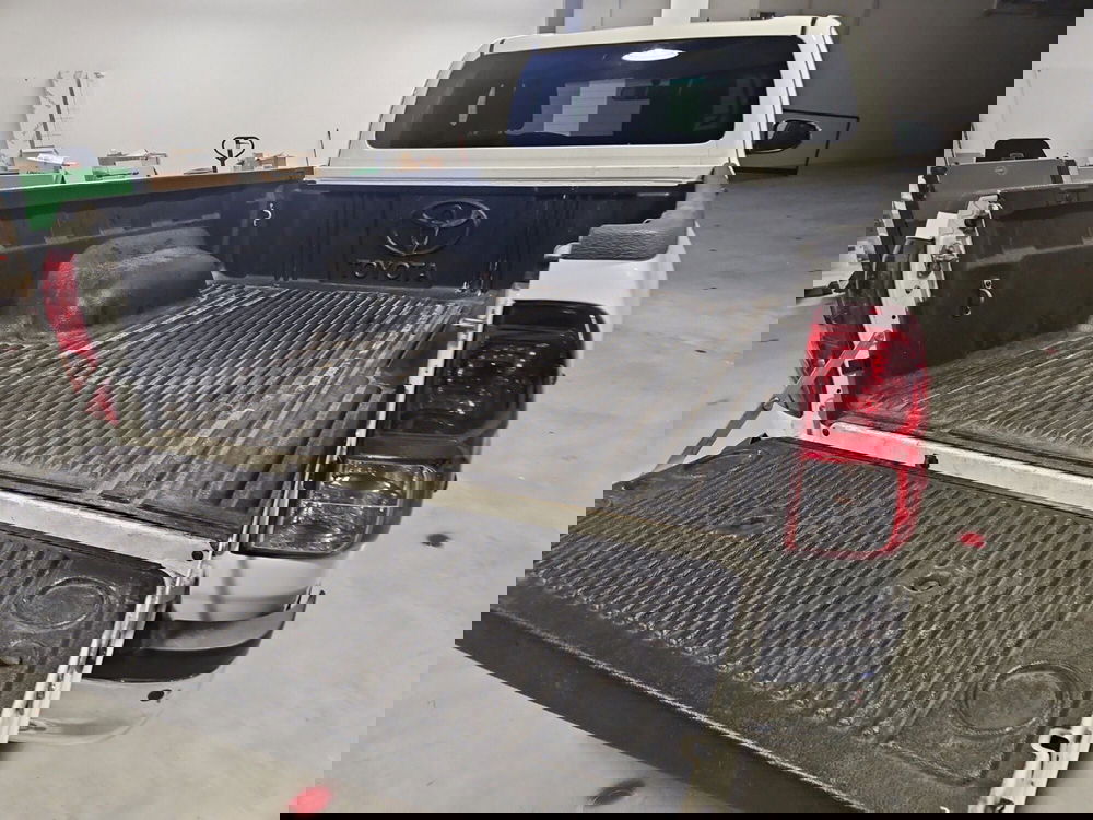 Toyota Hilux usata a Vicenza (11)