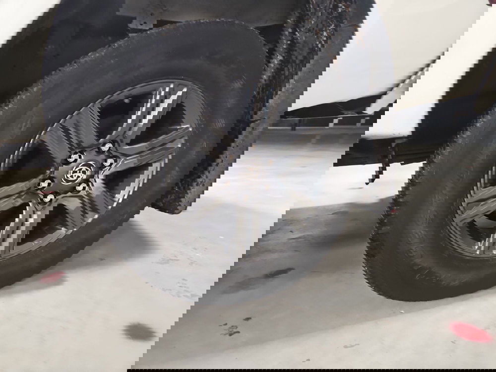 Toyota Hilux usata a Vicenza (8)