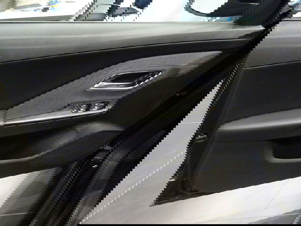 Mg ZS nuova a Lucca (7)