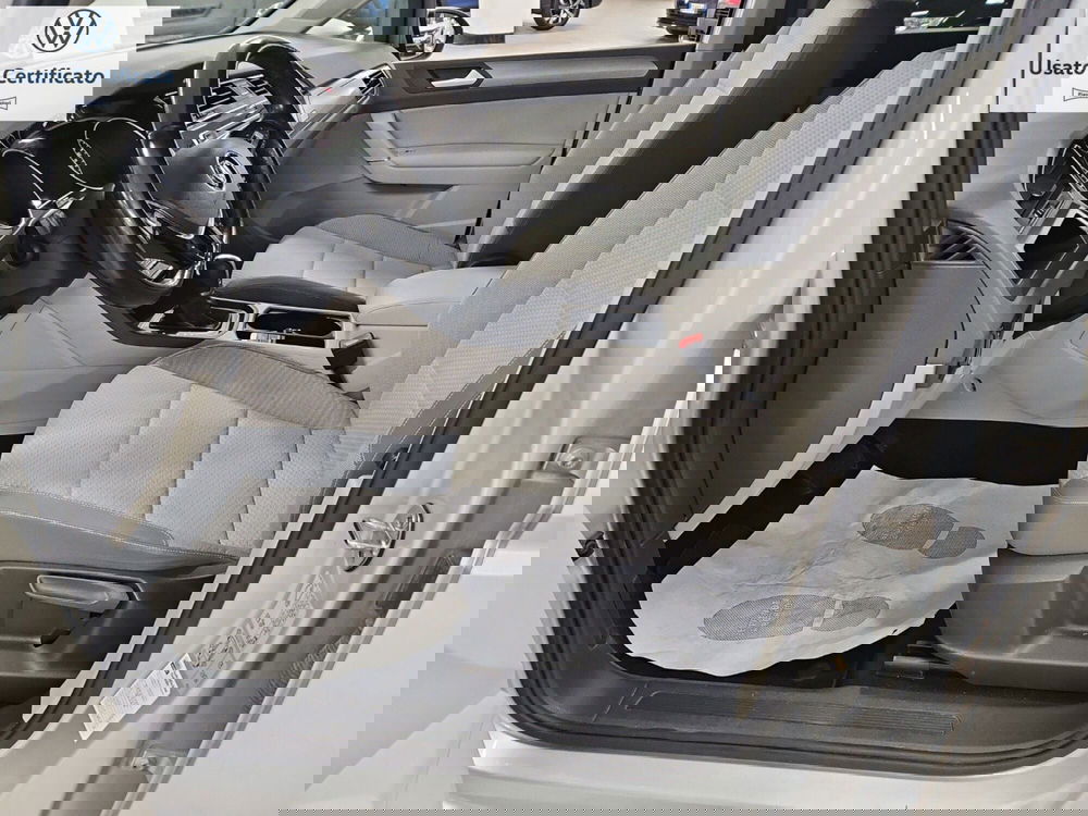 Volkswagen Touran usata a Genova (10)