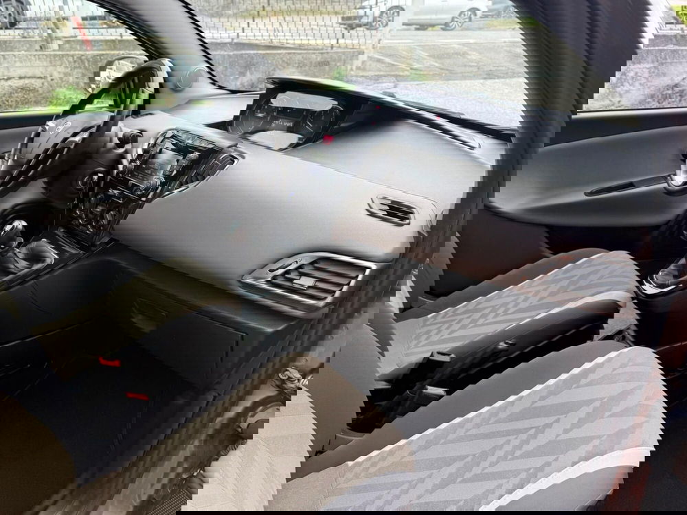 Lancia Ypsilon usata a Arezzo (15)