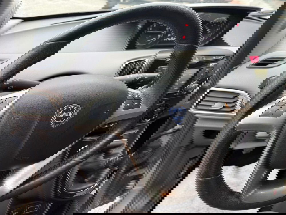 Lancia Ypsilon usata a Arezzo (19)