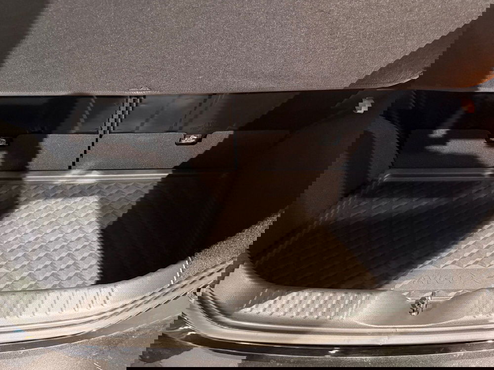 Toyota Aygo X usata a Genova (12)