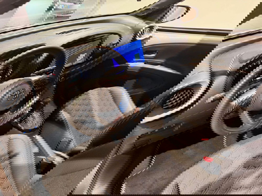 Toyota Aygo X usata a Genova (7)
