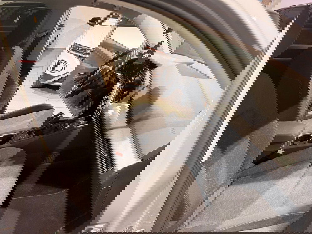 Volkswagen Golf usata a Genova (11)