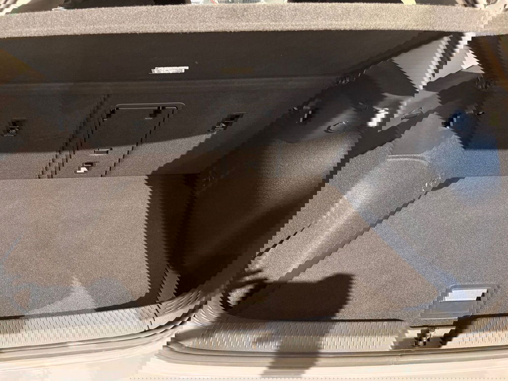 Volkswagen Golf usata a Genova (9)