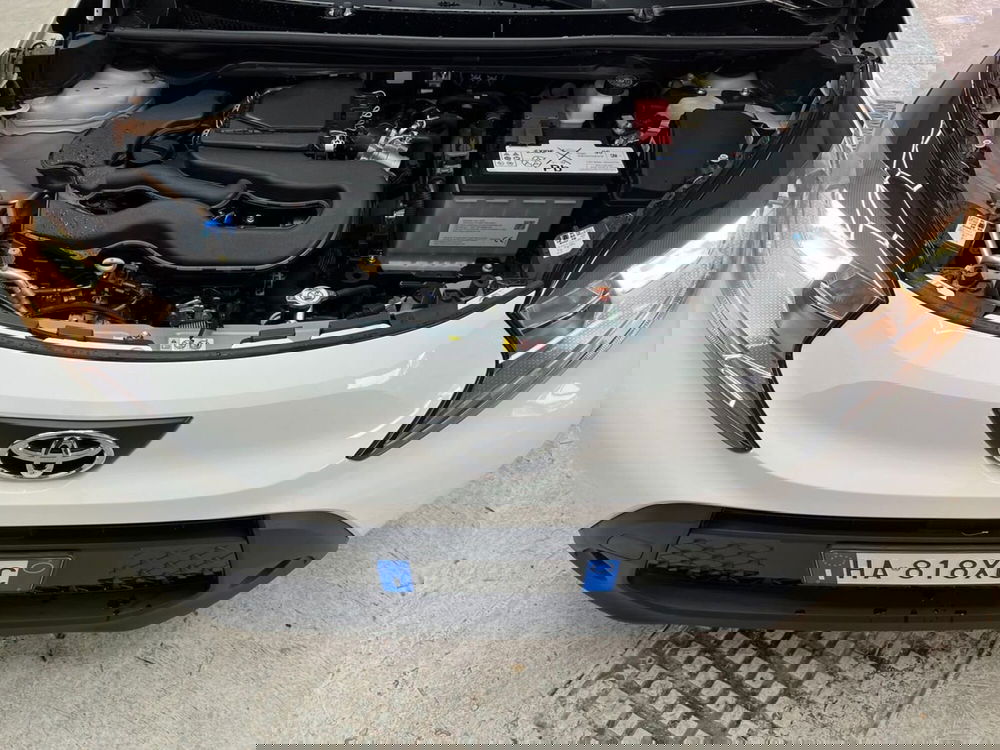 Toyota Aygo X nuova a Roma (15)