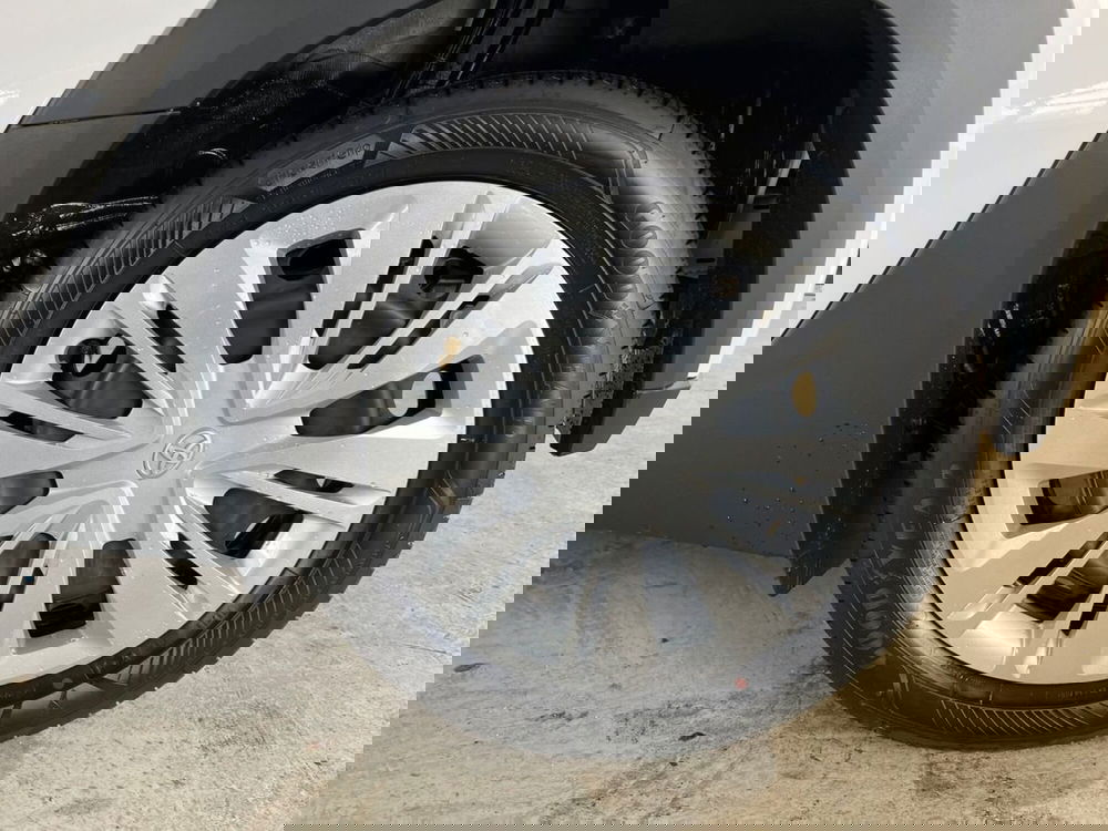 Toyota Aygo X nuova a Roma (18)