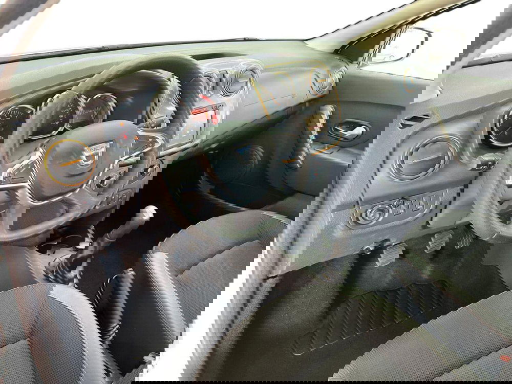 Dacia Sandero usata a Roma (9)