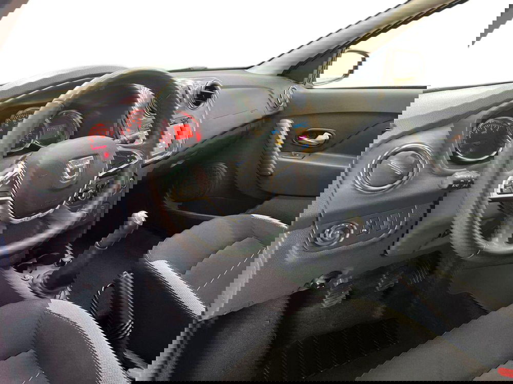 Dacia Sandero usata a Roma (9)