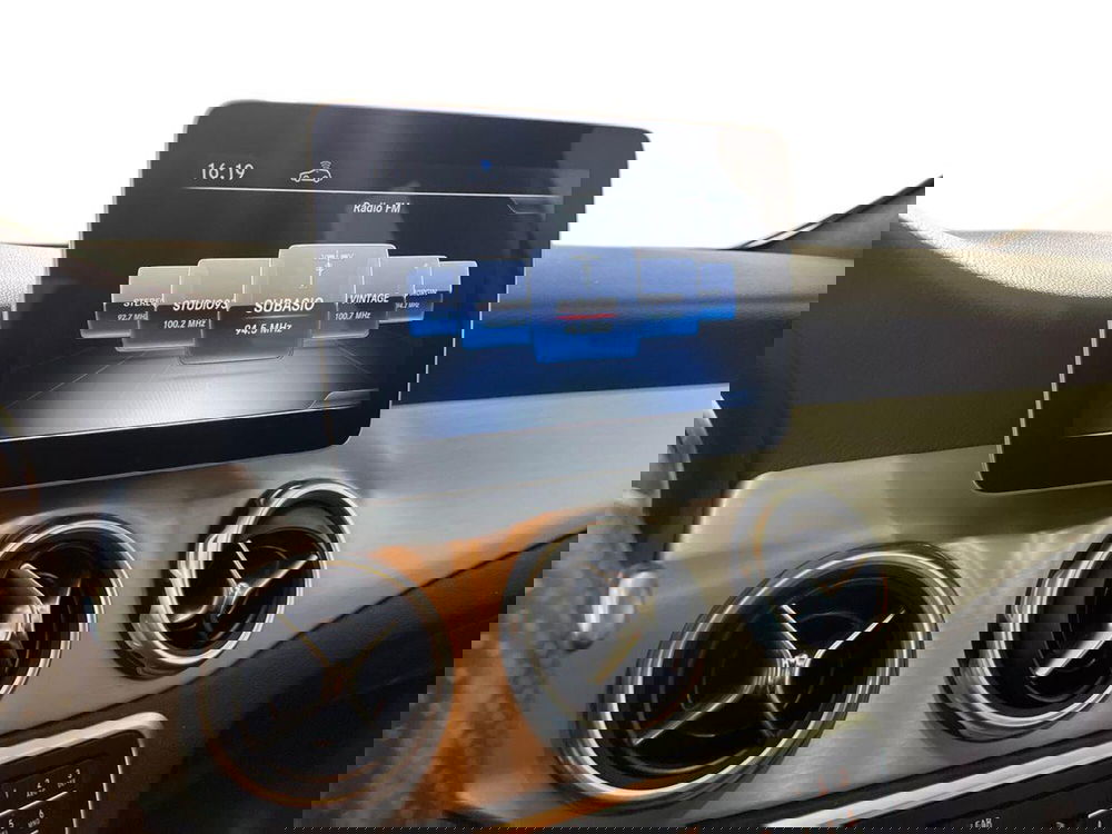 Mercedes-Benz GLA SUV usata a Roma (14)