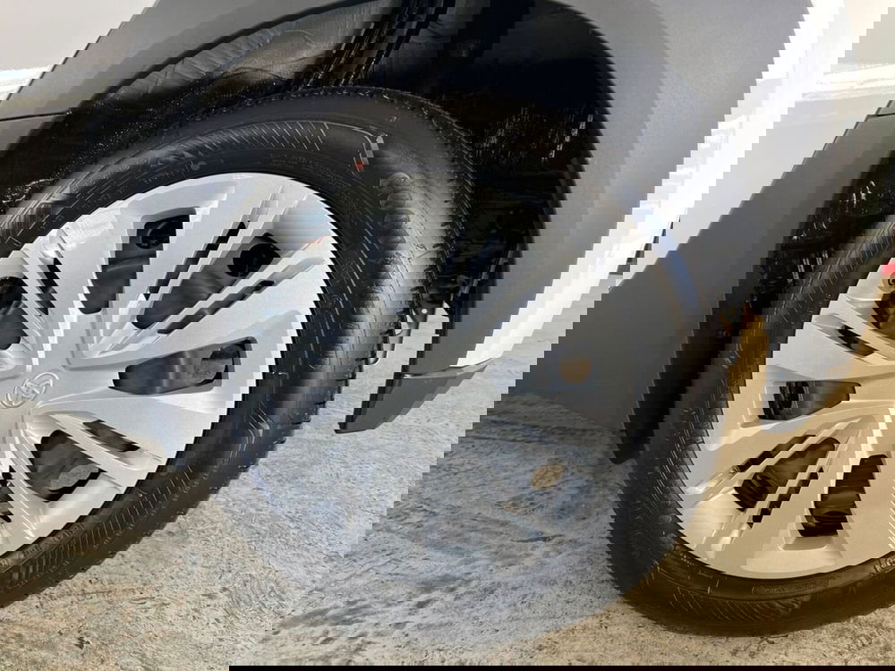 Toyota Aygo X nuova a Roma (17)