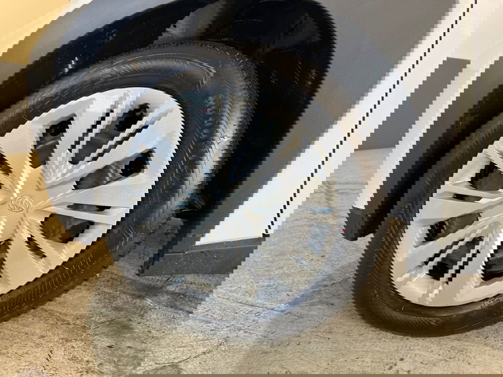 Toyota Aygo X nuova a Roma (18)