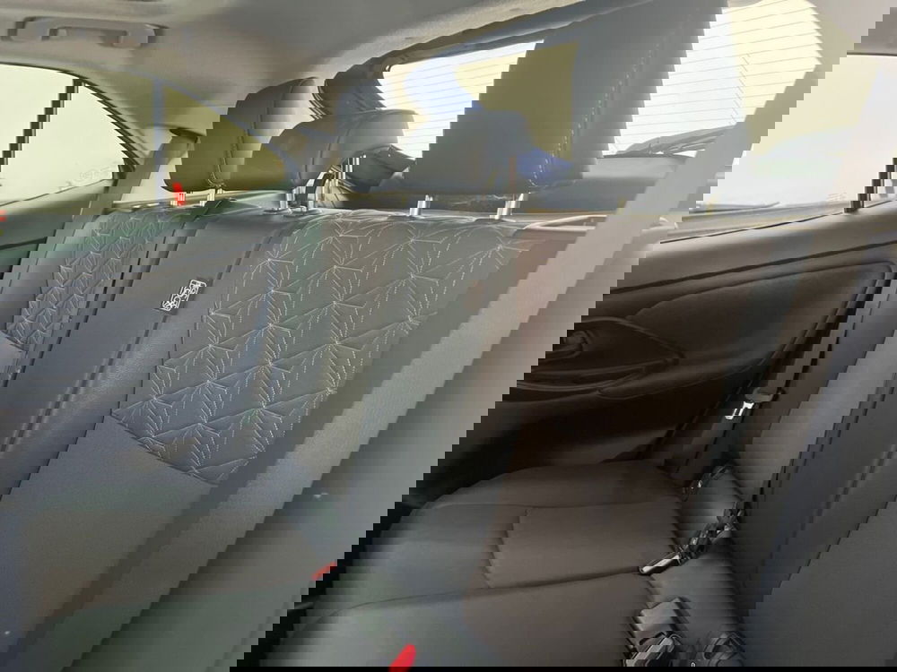 Toyota Yaris Cross usata a Roma (13)