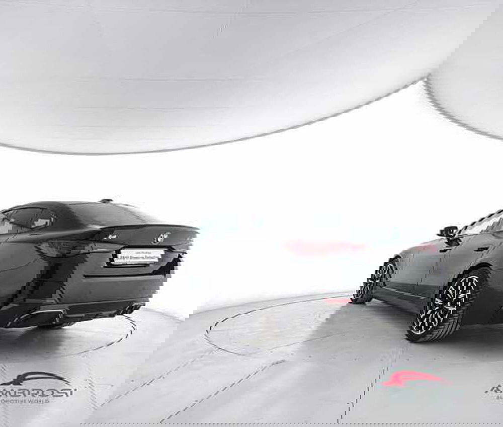 BMW i4 usata a Perugia (4)