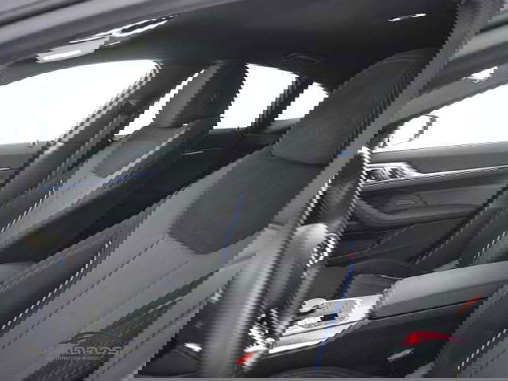 BMW i4 usata a Perugia (9)