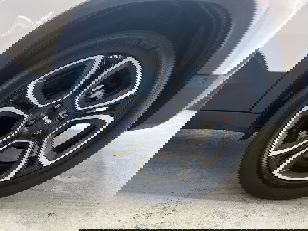 Jeep Avenger usata a Roma (17)