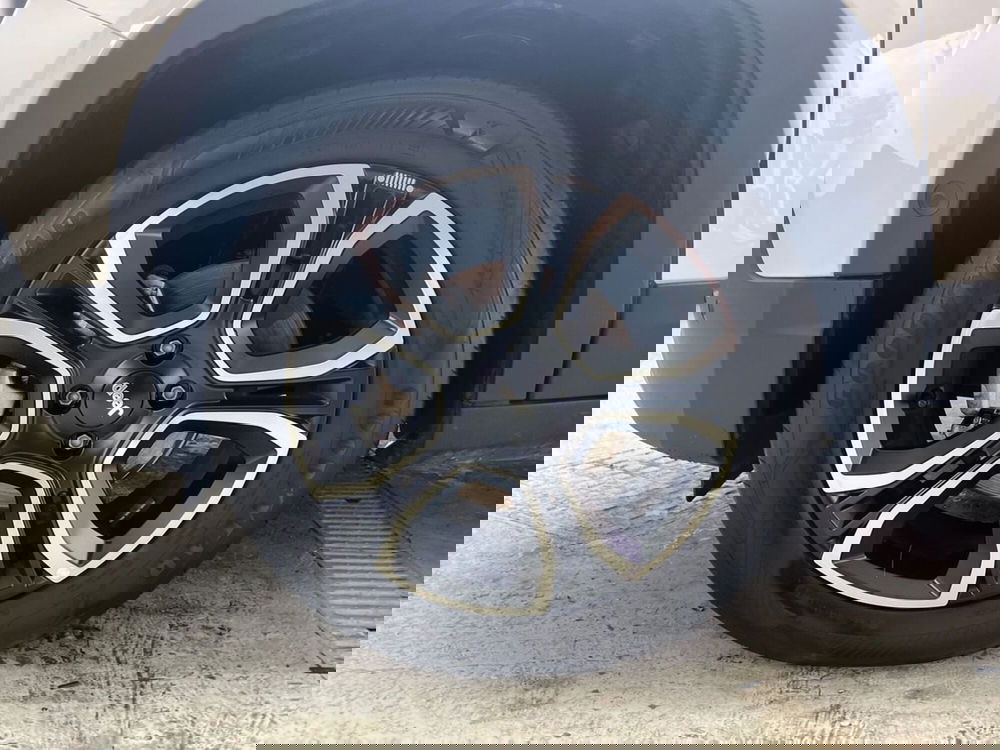 Jeep Avenger usata a Roma (18)