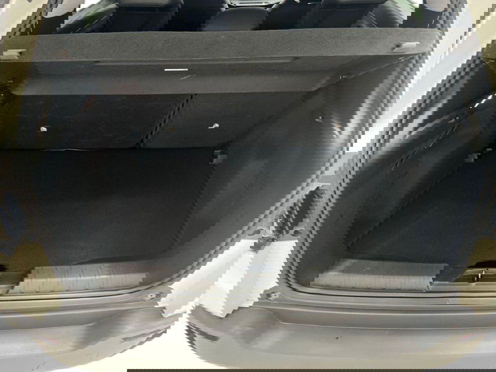 Jeep Avenger usata a Roma (9)